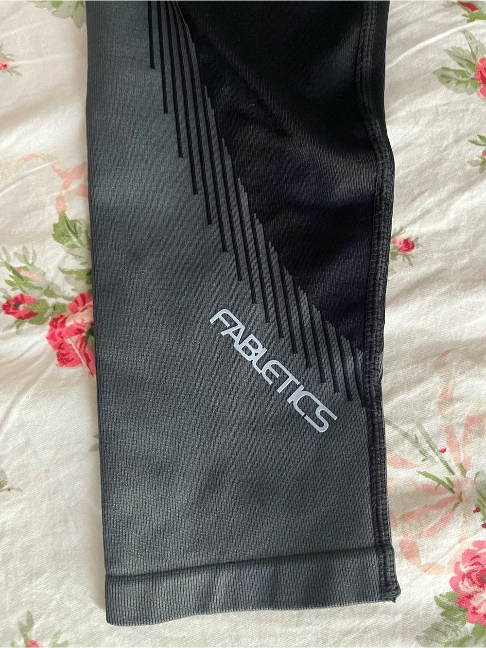 Fabletics Black Activewear High-Waist Leggings size M - Picture 3 of 6